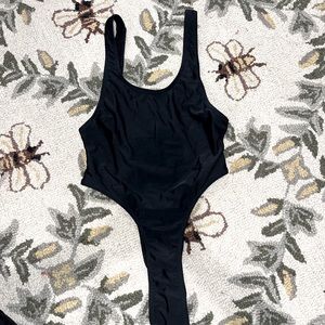 Black monokini
